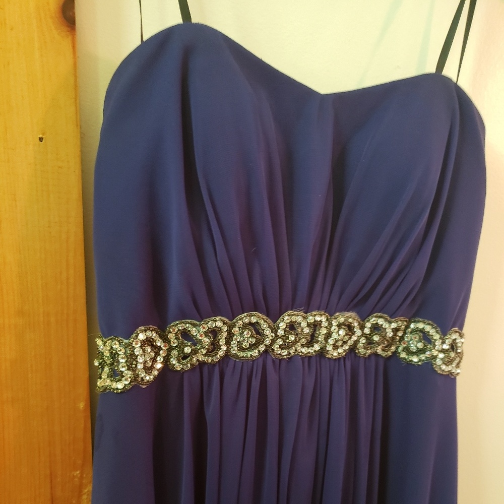 Dress - Picture 3 of 3
